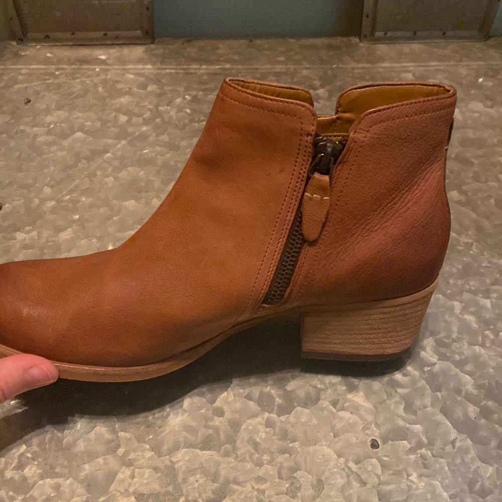 Clarks booties